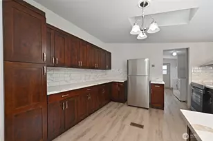 2418 S 371st St, Federal Way, WA 98003 - Photo 8