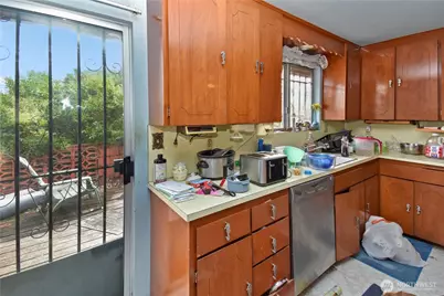 10504 12th Avenue NW, Seattle, WA 98177 - Photo 18