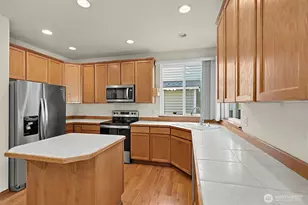 7530 NE 204th Pl, Kenmore, WA 98028 - Photo 12