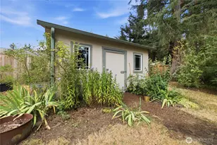 8324 Lake Forest Dr SE, Olympia, WA 98503 - Photo 28