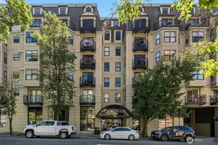 425 Vine St, Seattle, WA 98121 - Photo 2