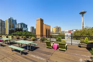 425 Vine St, Seattle, WA 98121 - Photo 24