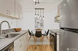10501 8th Ave NE, Seattle, WA 98125 - Photo 12