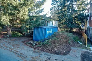 317 N 138th St, Seattle, WA 98133 - Photo 2