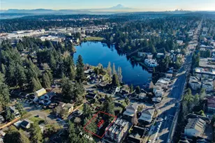 317 N 138th St, Seattle, WA 98133 - Photo 4