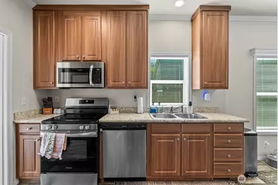 12813 Ridge Cir E, Bonney Lake, WA 98391 - Photo 12