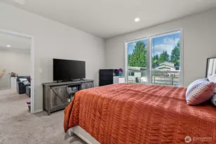 12813 Ridge Cir E, Bonney Lake, WA 98391 - Photo 18