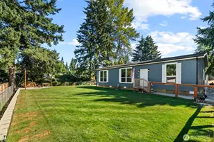 12813 Ridge Cir E, Bonney Lake, WA 98391 - Photo 32