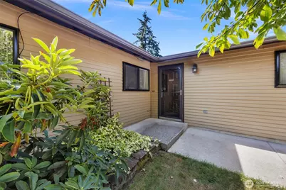 5628 95th Street NE, Marysville, WA 98270 - Photo 2