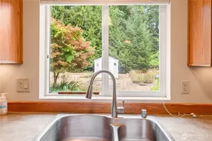1011 E Sunset Hill Rd, Shelton, WA 98584 - Photo 12
