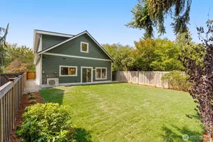 10530 Ashworth Ave N, Seattle, WA 98133 - Photo 26
