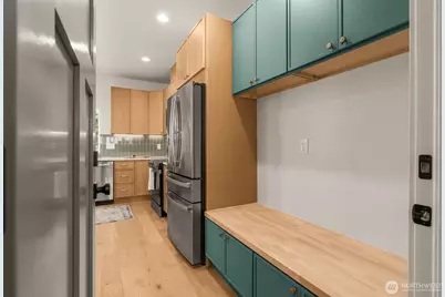 10530 Ashworth Avenue N #B, Seattle, WA 98133 - Photo 12