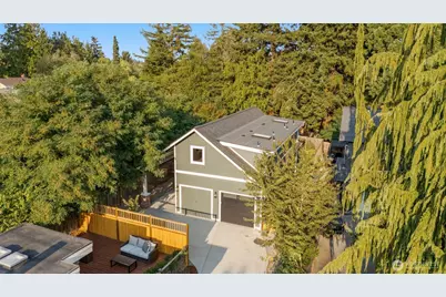 10530 Ashworth Avenue N #B, Seattle, WA 98133 - Photo 28