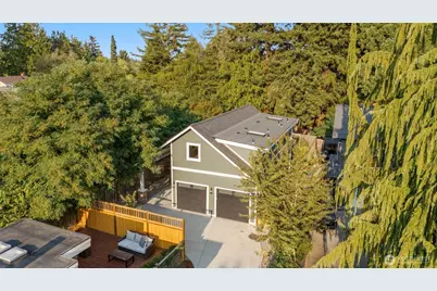 10530 Ashworth Avenue N #B, Seattle, WA 98133 - Photo 36