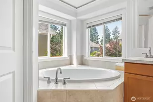 1825 Redmond Pl NE, Renton, WA 98056 - Photo 22