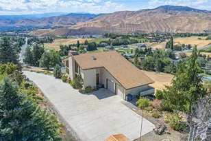 3808 School St, Wenatchee, WA 98801 - Photo 2