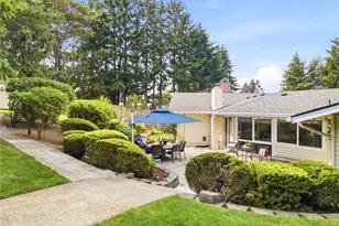 2012 Lincoln Circle Circle SE, Renton, WA 98055 - Photo 32