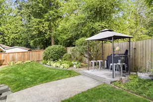 2012 Lincoln Circle Circle SE, Renton, WA 98055 - Photo 30