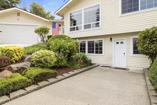 2012 Lincoln Circle Circle SE, Renton, WA 98055 - Photo 2
