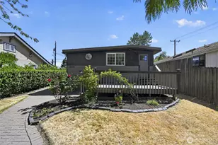 7768 14th Ave SW, Seattle, WA 98106 - Photo 2