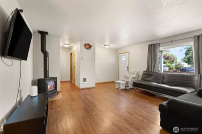 2211 Washington Street, Shelton, WA 98584 - Photo 4