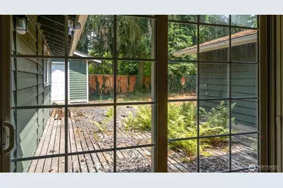 10923 NE 120th Street, Kirkland, WA 98034 - Photo 10