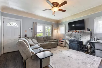 210 Rosewood Street, Woodland, WA 98674 - Photo 4