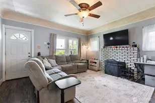 210 Rosewood St, Woodland, WA 98674 - Photo 4