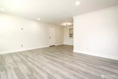 24410 Terrace Pl, Black Diamond, WA 98010 - Photo 6
