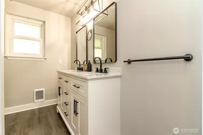 24410 Terrace Pl, Black Diamond, WA 98010 - Photo 14