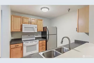 975 Aberdeen Avenue NE #F204, Renton, WA 98056 - Photo 14