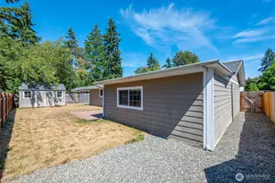 6779 Troy Ln NE, Bremerton, WA 98311 - Photo 34