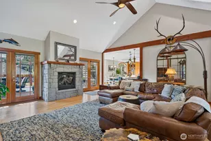 11059 Carmichael Ln, Anacortes, WA 98221 - Photo 6
