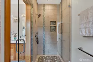11059 Carmichael Ln, Anacortes, WA 98221 - Photo 18