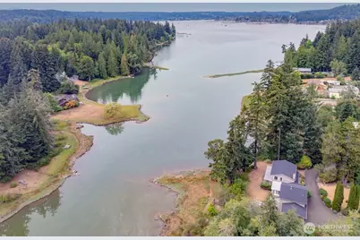 15449 Virginia Point Road NE, Poulsbo, WA 98370 - Photo 10
