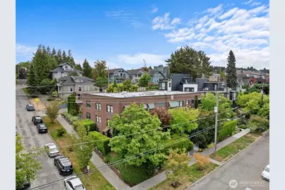 2634 Franklin Avenue E #202, Seattle, WA 98102 - Photo 30