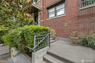 2634 Franklin Ave E, Seattle, WA 98102 - Photo 28