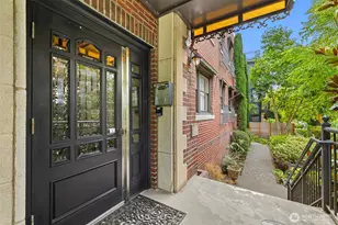 2634 Franklin Ave E, Seattle, WA 98102 - Photo 26