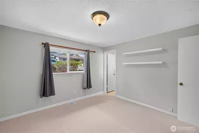 7825 Highland Drive, Everett, WA 98203 - Photo 18