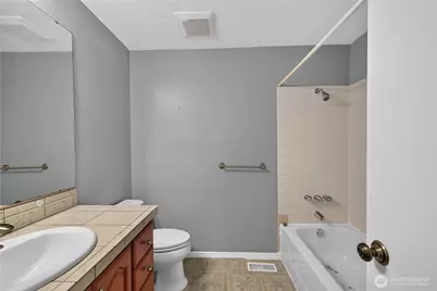 7825 Highland Drive, Everett, WA 98203 - Photo 8