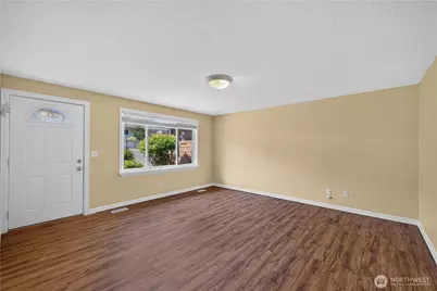 7825 Highland Drive, Everett, WA 98203 - Photo 4
