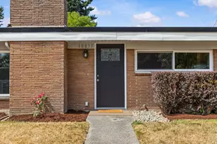 10833 11th Ave SW, Seattle, WA 98146 - Photo 32