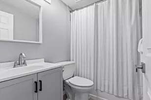 10833 11th Ave SW, Seattle, WA 98146 - Photo 20