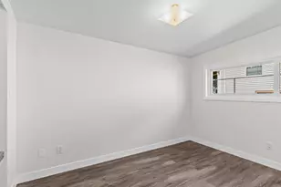 10833 11th Ave SW, Seattle, WA 98146 - Photo 18