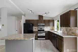 21675 SE 267th St, Maple Valley, WA 98038 - Photo 8