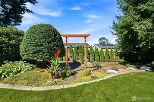 19917 Church Lake Rd E, Bonney Lake, WA 98391 - Photo 32