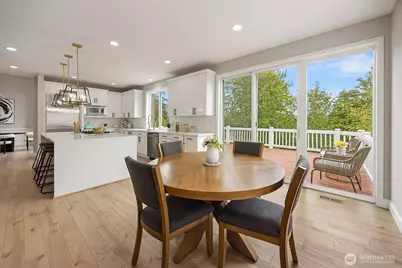 2046 277th Avenue SE, Sammamish, WA 98075 - Photo 10