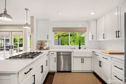 3819 204th Avenue NE, Sammamish, WA 98074 - Photo 8