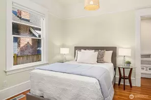 4663 1st Ave NE, Seattle, WA 98105 - Photo 16