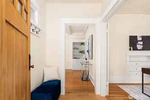 4663 1st Ave NE, Seattle, WA 98105 - Photo 2